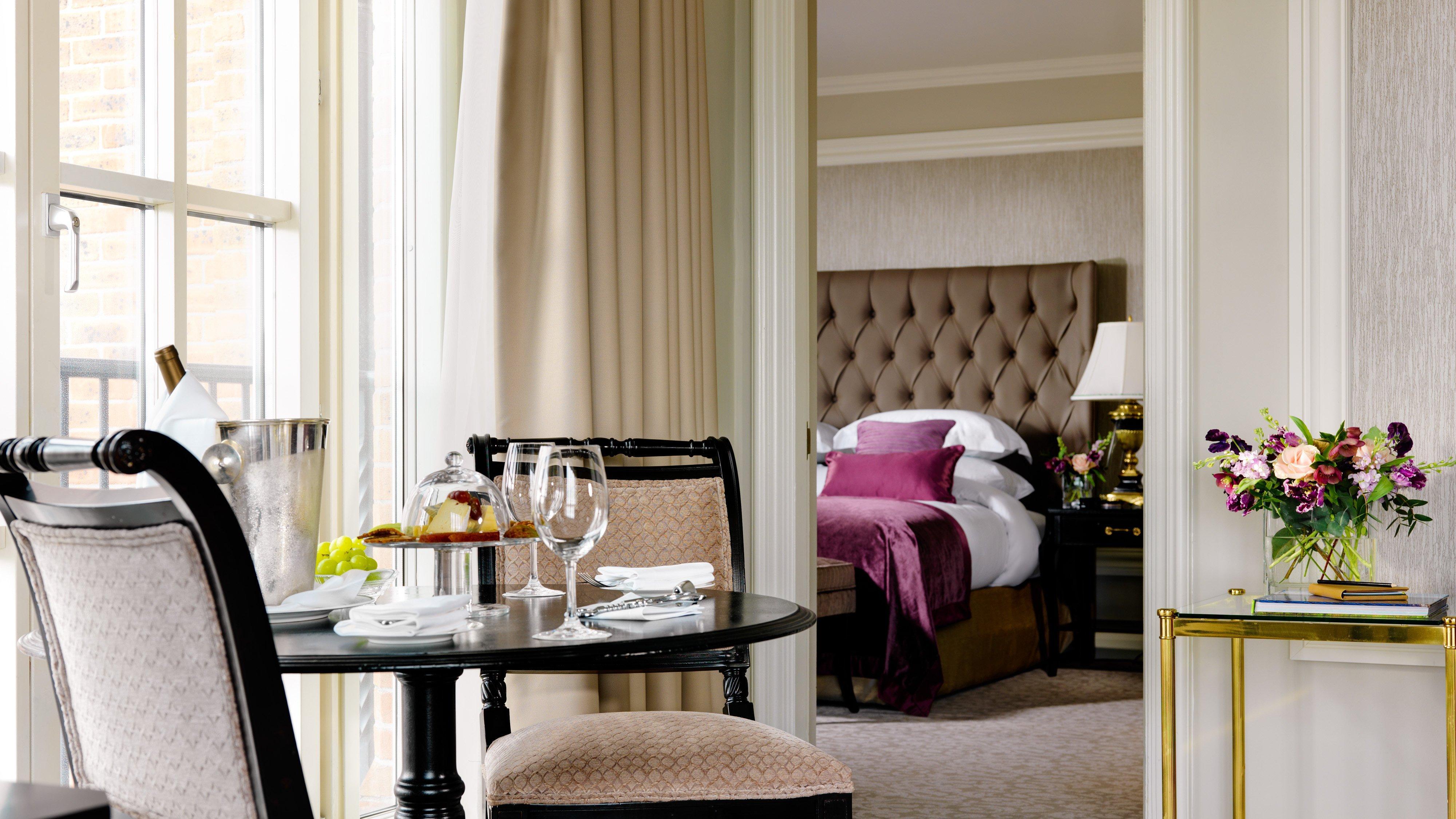 Intercontinental Dublin By Ihg Hotel Kültér fotó A suite at the hotel