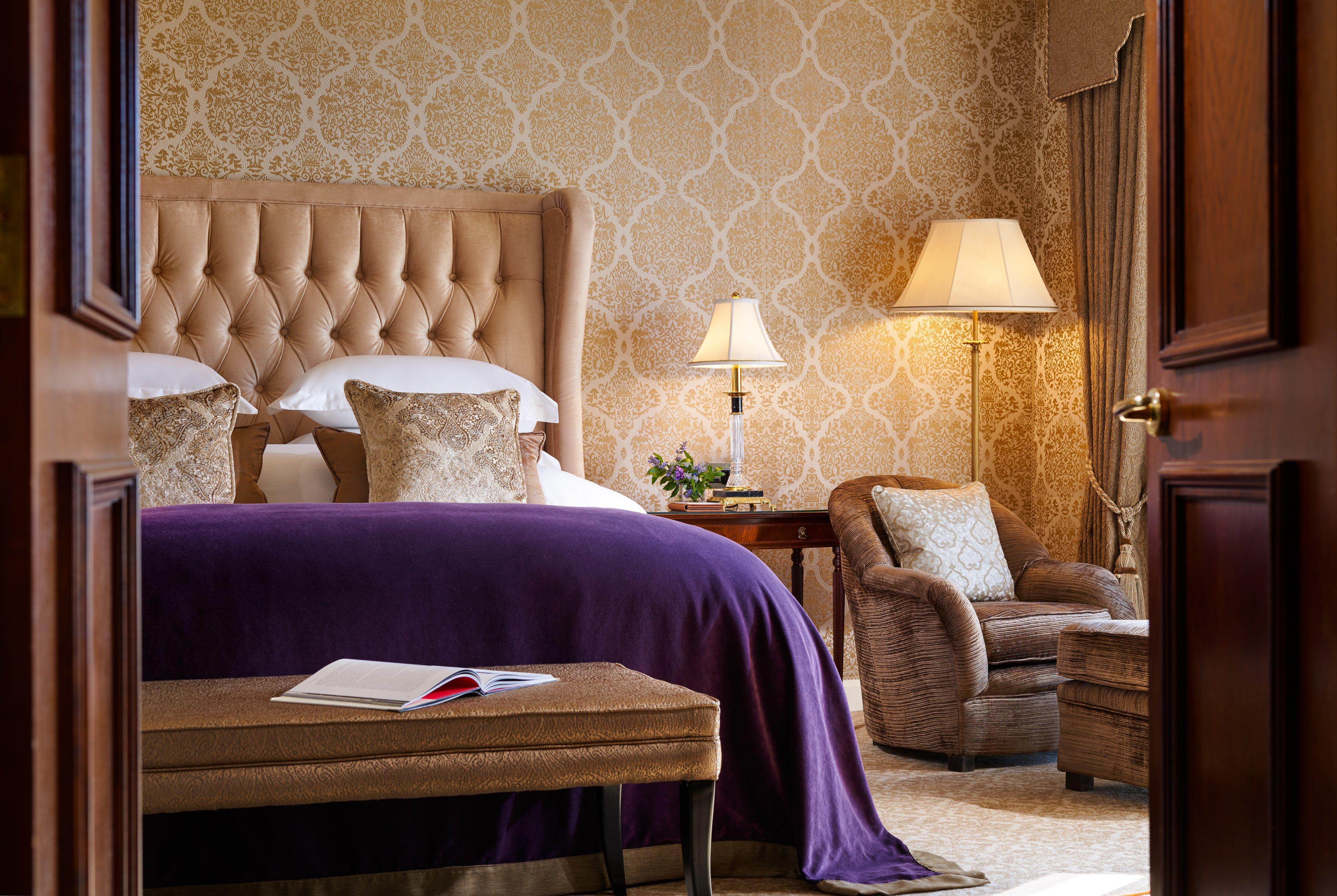 Intercontinental Dublin By Ihg Hotel Kültér fotó A bedroom at the hotel