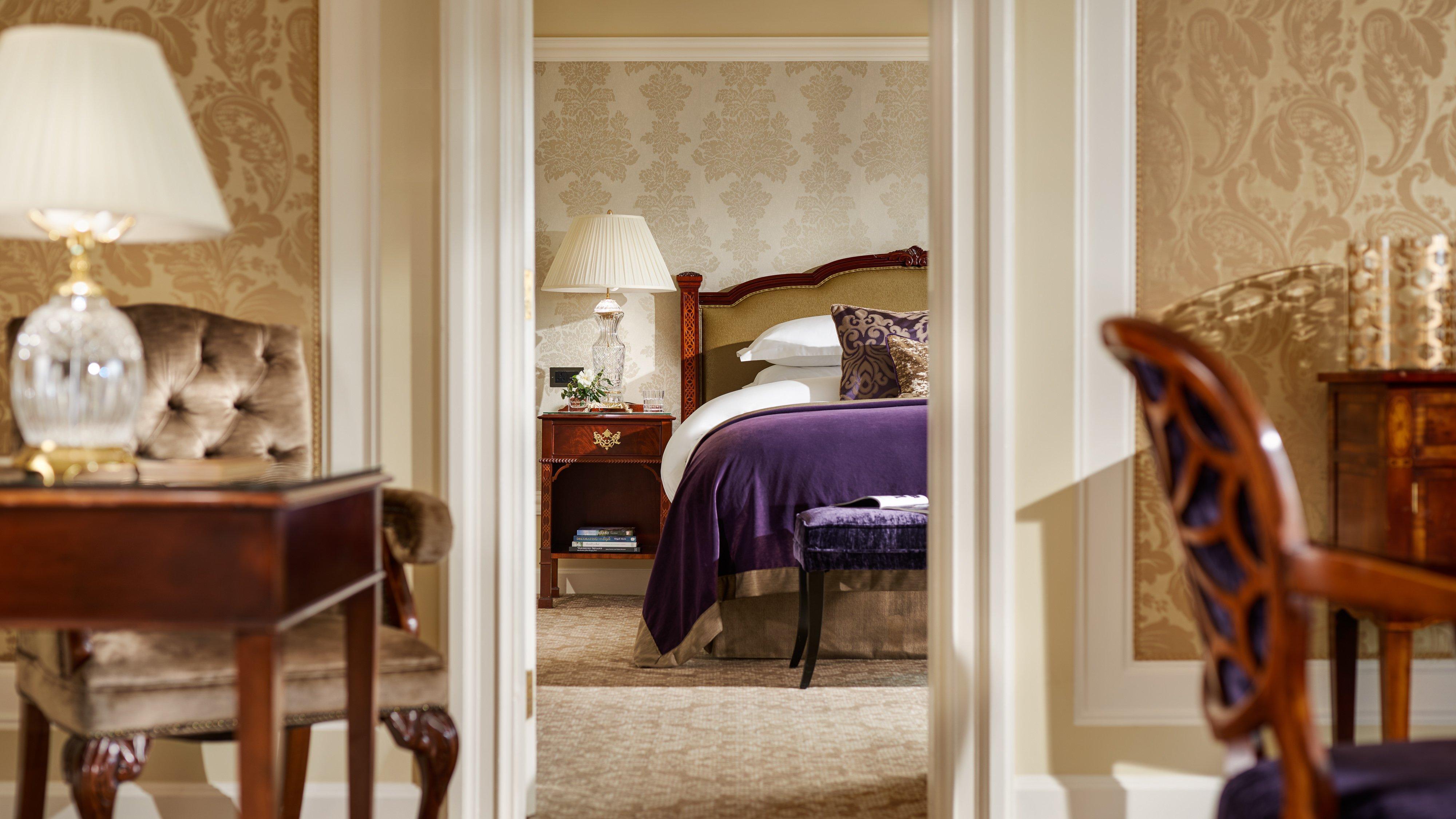 Intercontinental Dublin By Ihg Hotel Kültér fotó A suite at The Ritz-Carlton, Boston